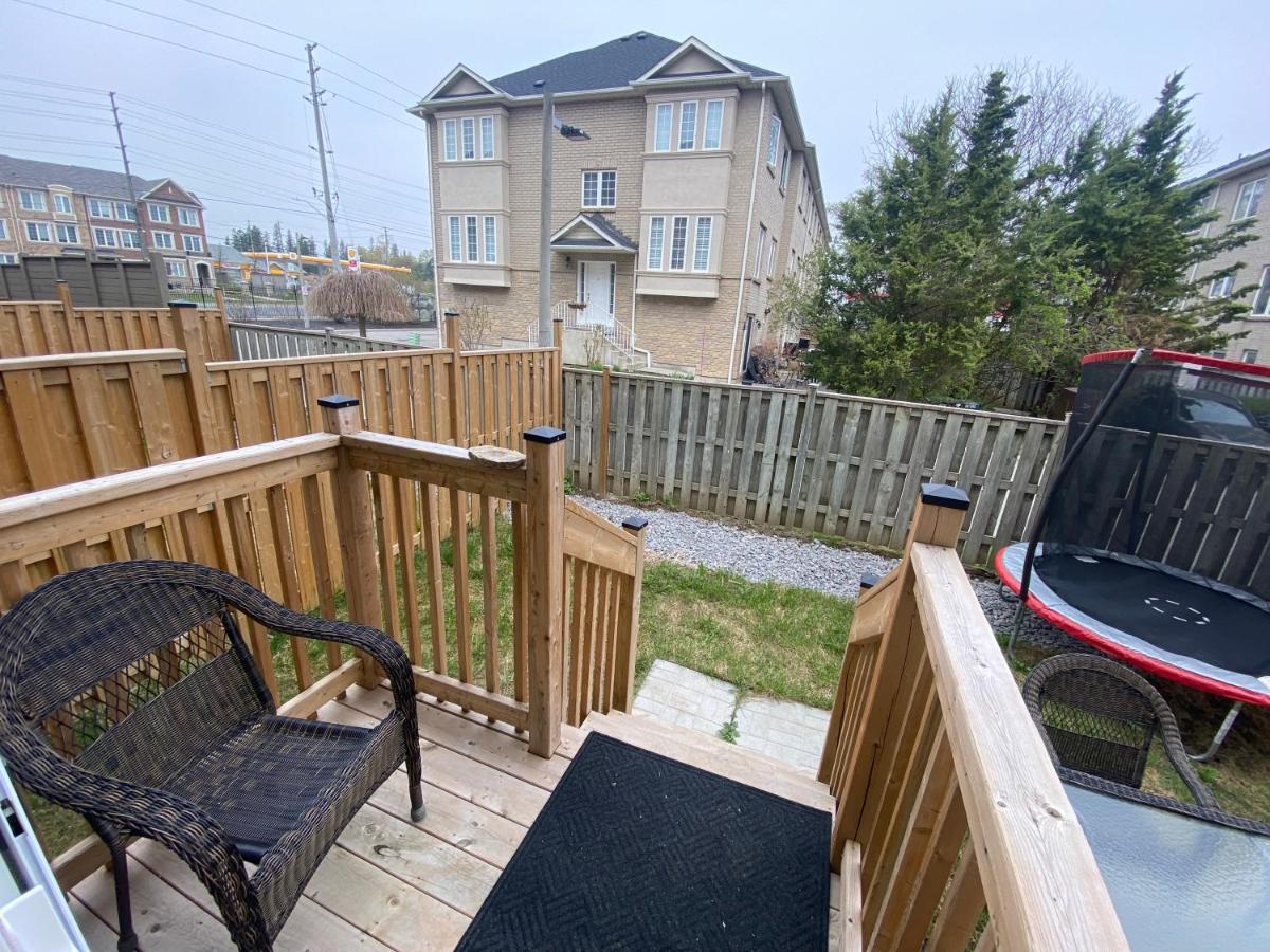 2 Bedroom With 2 Ensuites Unit In Richmond Hill Bagian luar foto